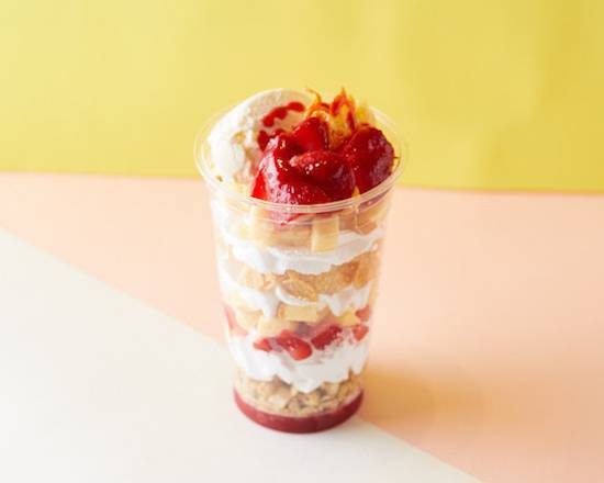 【Venti】いちごクリームパフェ [Venti] Strawberry Cream Parfait - おうちで、zakuパフェ。- Zaku Parfait - ARM’S Delistation「アームスデリステーション」